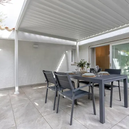 Nanni By Interhome אולביה
