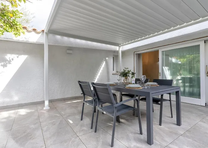 Nanni By Interhome Olbia